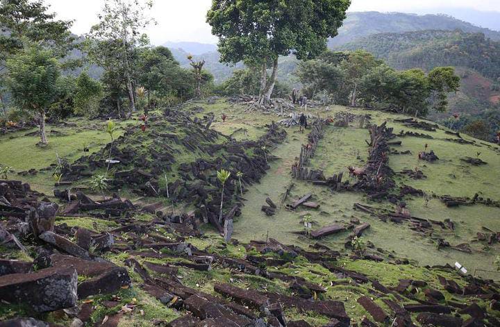 Bukti Tulisan Plato Ditemukan di Situs Megalitikum Gunung Padang Mirip Atlantis yang Hilang