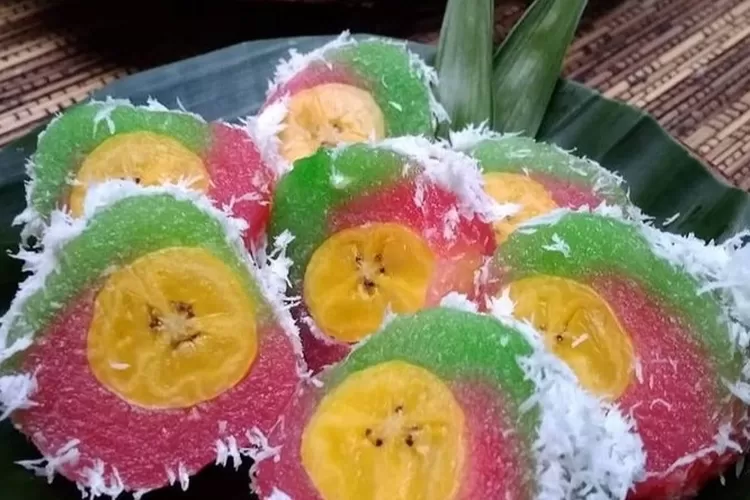 Cara Membuat Kue Kacamata, Camilan dari Pisang dan Parutan Singkong