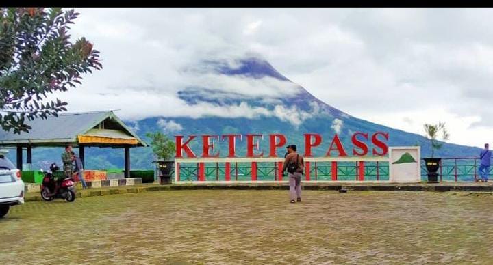 Wisata Panorama Gunung Merapi di Ketep Pass Magelang Tidak Menguras Kantong