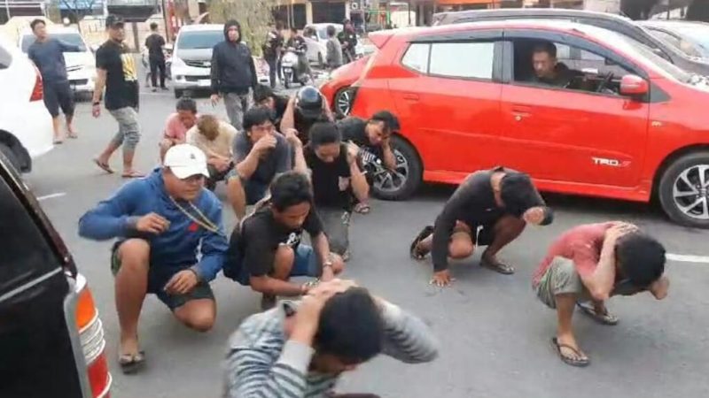 11 Orang di Pinrang Diciduk Polisi saat Transaksi Sabu-sabu di Area Pekuburan