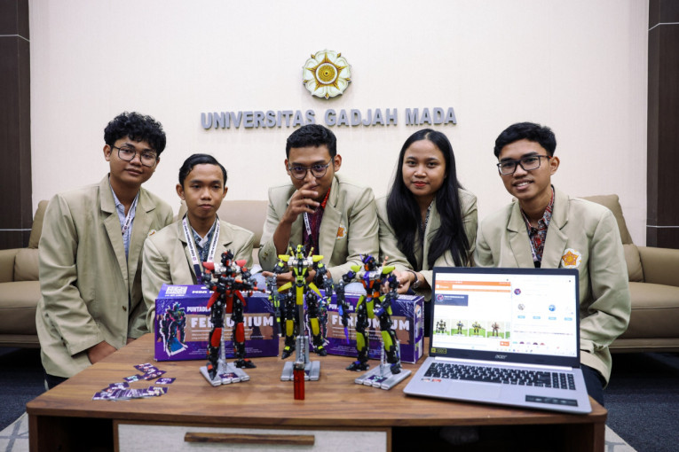 Kreatifitas 5 Mahasiswa Teknik Fisika UGM Membuat Mainan Action Figure dari Bahan Bekas