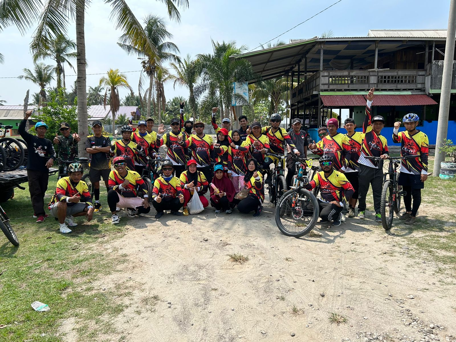 Club Passapeda Malimpung Bersama Kades dan Babinsa Gelar Road To Wisata Ammani