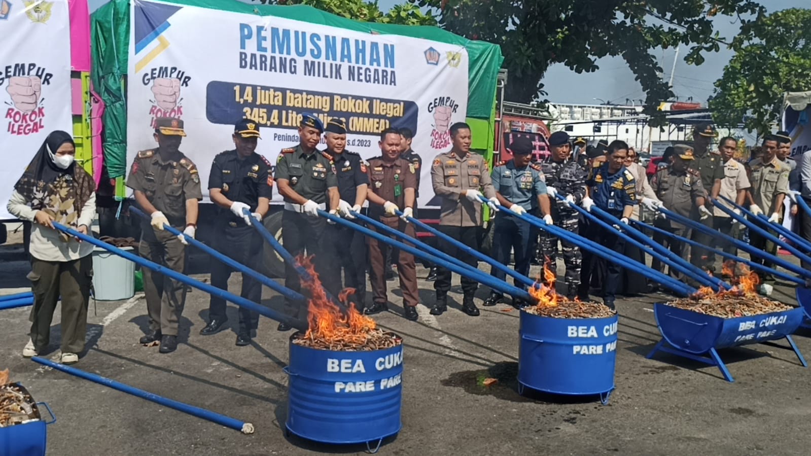 Bea Cukai Parepare Musnahkan Rokok, Tembakau, dan Miras Ilegal