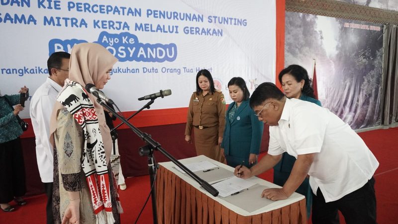 BKB Pintu Masuk Penanganan Stunting, Bupati Tana Toraja dan Toraja Utara Dikukuhkan Jadi Duta Orang Tua Hebat