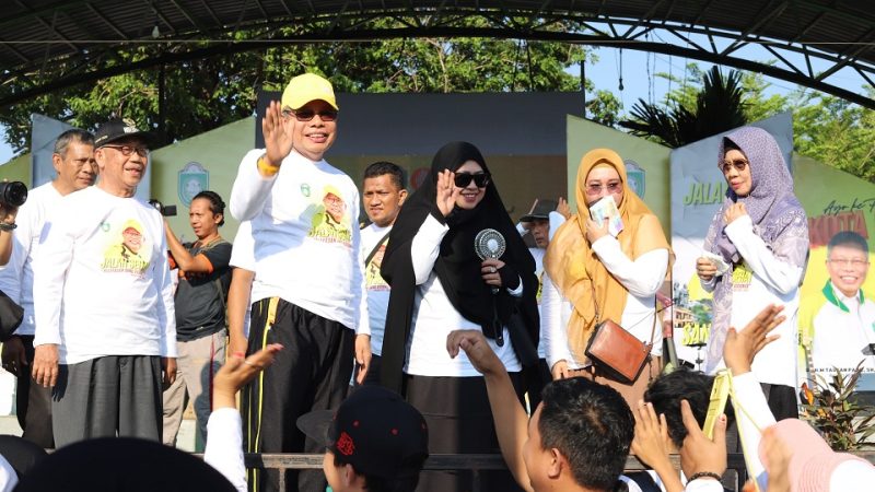 Taufan Pawe Sumbangkan Gaji untuk Hadiah Umrah Jalan Sehat Pelepasan Sang Visioner