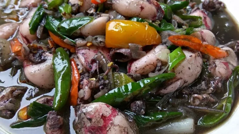 Resep Tumis Cumi Hitam yang Pedasnya Maknyus