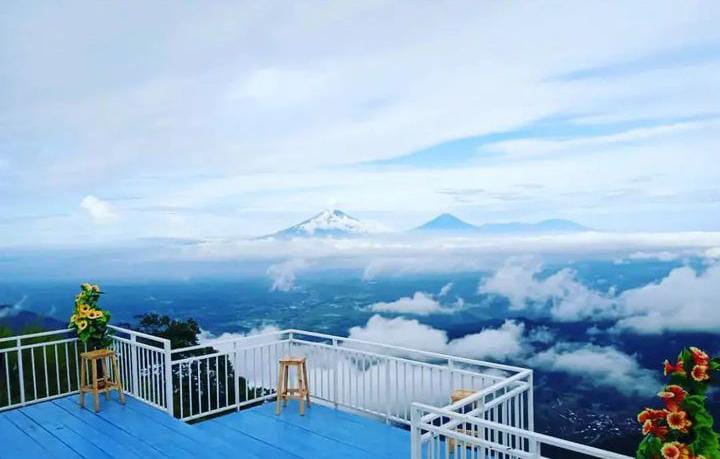 Nikmati Pesona Gunung Telomoyo hingga ke Puncak Hanya dengan Kendaraan. (Foto: Instagram/@gunung_telomoyo)