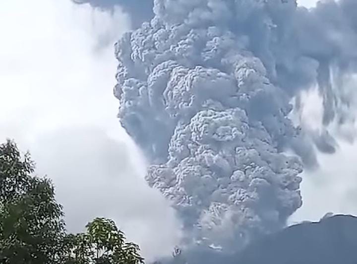 11 Pendaki Ditemukan Tewas dalam Peristiwa Erupsi Gunung Marapi