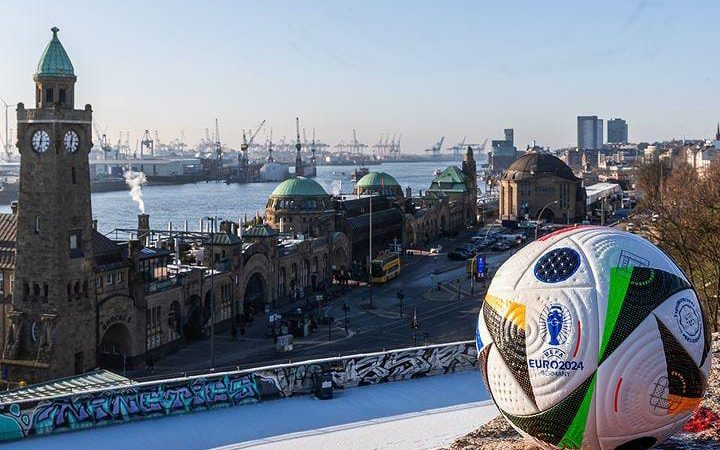 Teknologi Canggih, Euro 2024 Gunakan Bola yang Mampu Deteksi Handball