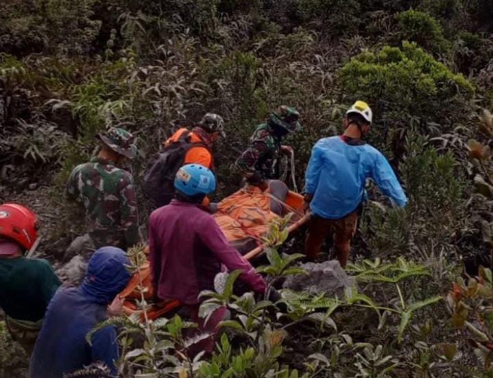 75 Pendaki Terjebak Erupsi Gunung Marapi Berhasil Ditemukan