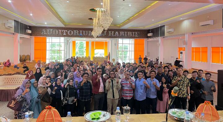 Seminar Digital Marketing di Parepare, Pemateri Bagikan Tips Jadi UMKM Sukses