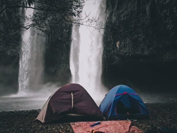 Trekking Cuma Bayar Rp5 Ribu di Curug Sodong Kawasan Geopark Ciletuh