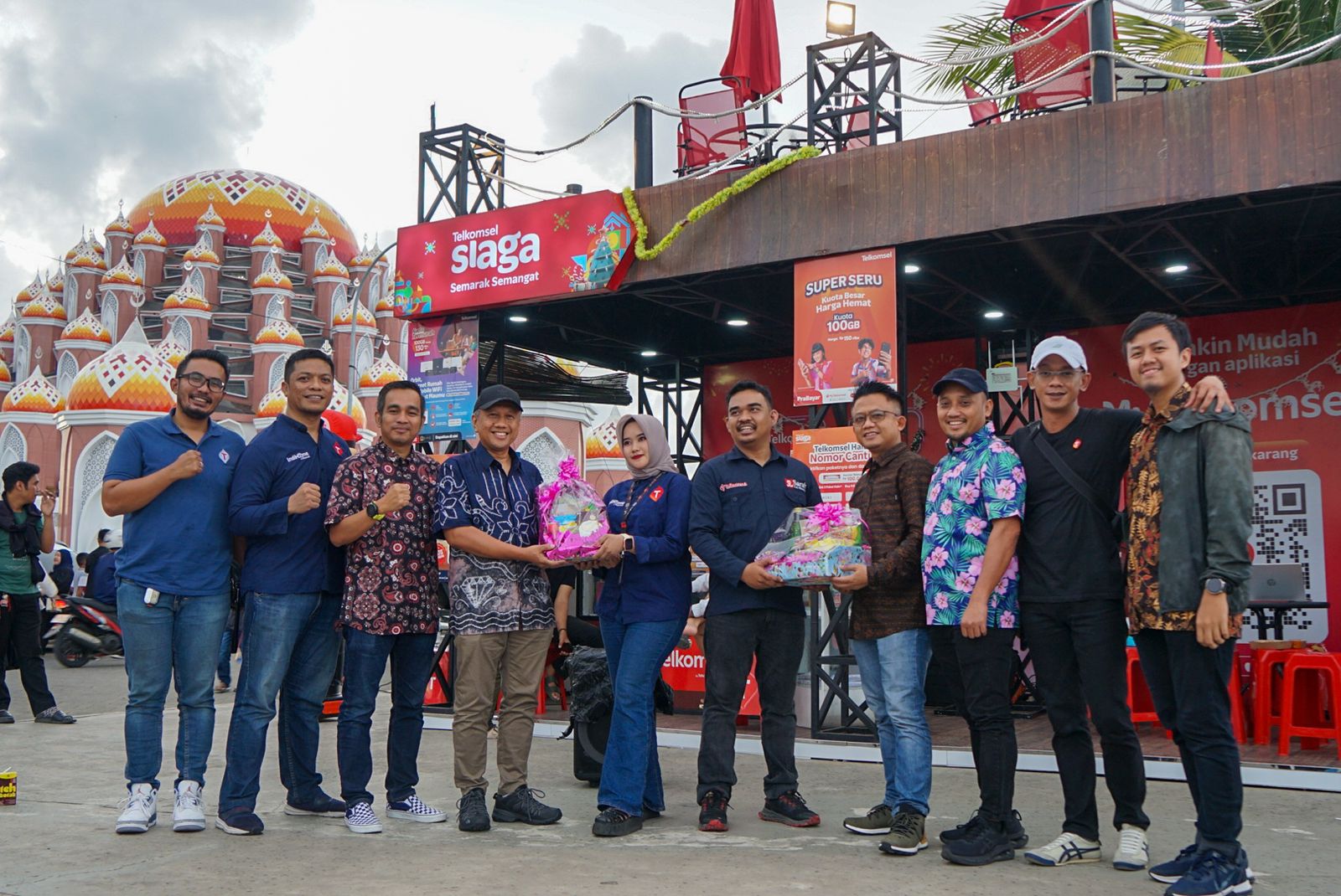 Telkomsel Sulawesi Catat Pertumbuhan Trafik Broadband 14,15 Persen Selama Momen Natal 2023 dan Tahun Baru 2024. (Foto: Telkomsel Sulawesi)