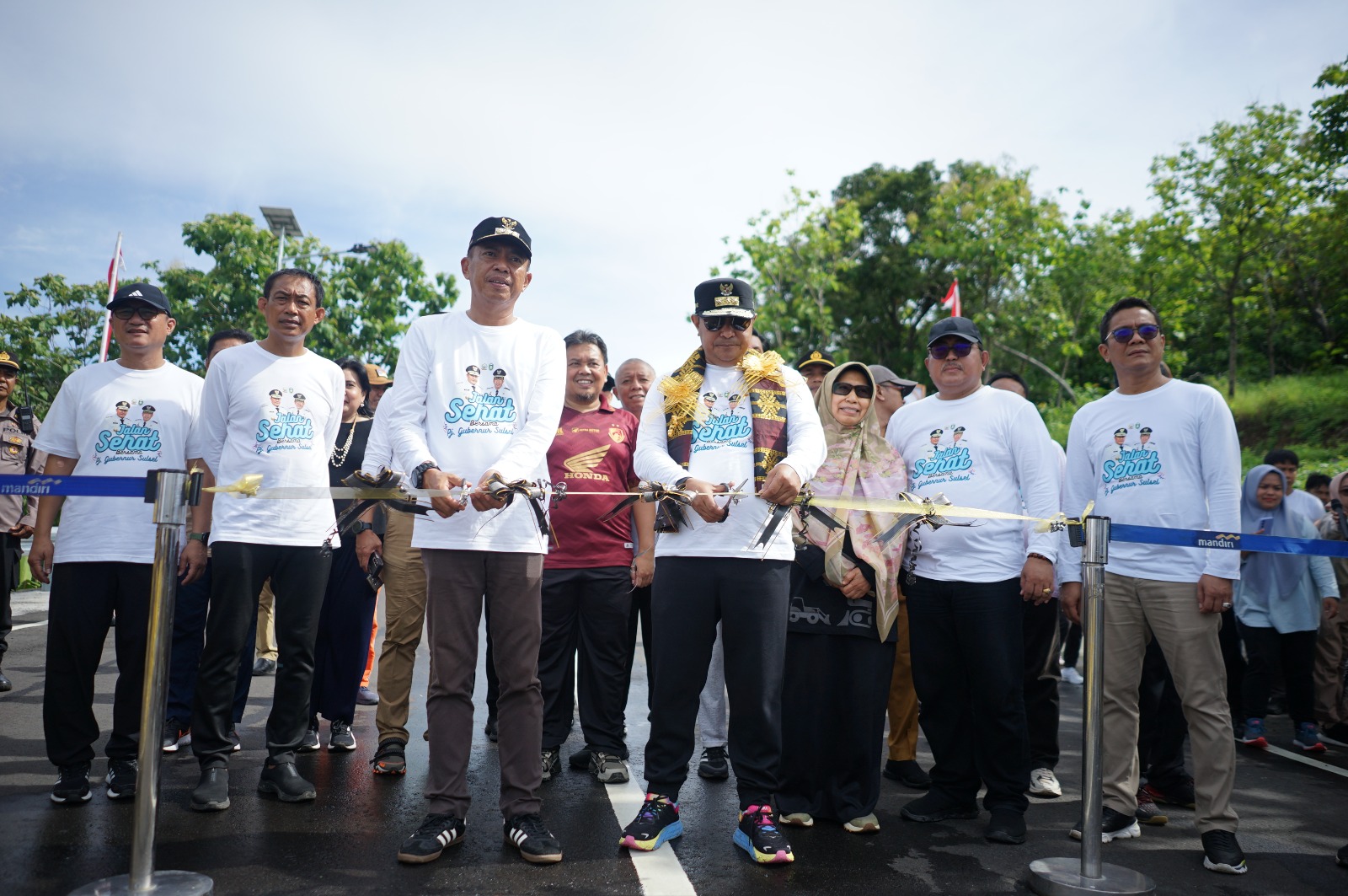 Pj Gubernur Sulsel dan Pj Wali Kota Parepare Resmikan Jembatan Akbar