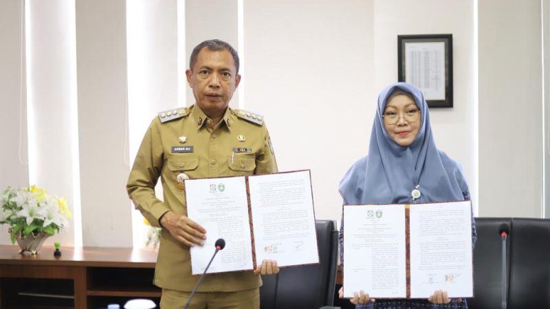 Peduli Kesehatan Warga Parepare Mudah dan Gratis, Pj Wali Kota Akbar Ali Bersama BPJS Kesehatan Teken MoU Kerjasama UHC