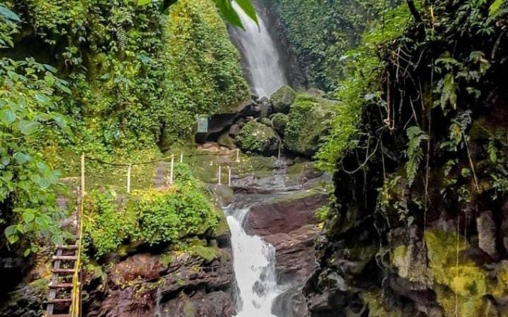 Air Terjun Walet Pamijahan, Wisata Alam Tersembunyi di Kaki Gunung Bogor