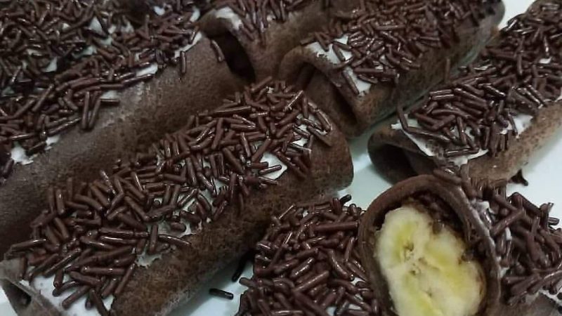 Resep Kue Dadar Gulung Cokelat Isi Pisang