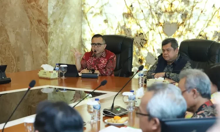 Batas Usia Maksimal Pengangkatan Tenaga Honorer Jadi PPPK 2024