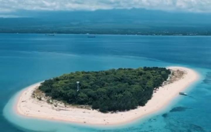 Wisata di Pulau Tabuhan, Pesona Alam Mirip di Maldives 