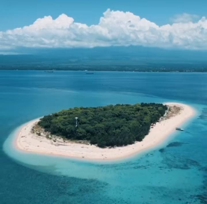 Wisata di Pulau Tabuhan, Pesona Alam Mirip di Maldives 