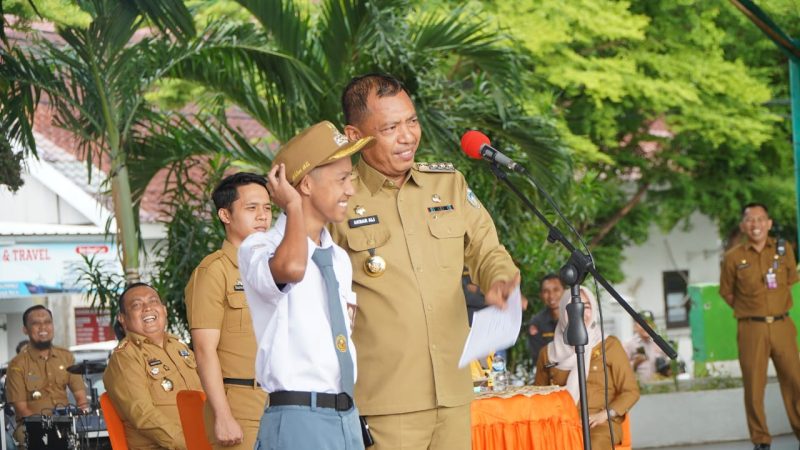 Deklarasi Pemilu Damai Putih Abu-abu, Pj Wali Kota Akbar Ali Harap Pemilih Pemula di Parepare Gunakan Hak Pilih