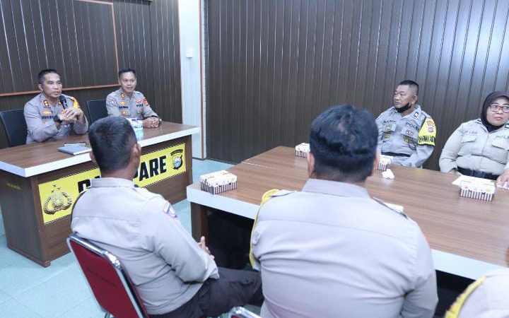 Kapolres Parepare Imbau Masyarakat Tetap Waspada Dampak Hujan dan Angin Kencang