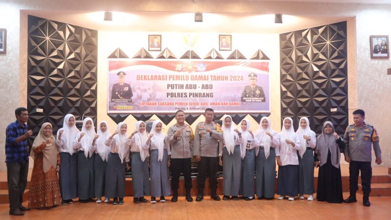 Libatkan Pelajar SMA, Polres Pinrang Deklarasi Pemilu Damai Putih Abu-abu