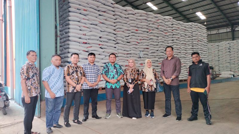 Satgas Pangan Mabes Polri Kunjungi Gudang Bulog Panaikang Makassar