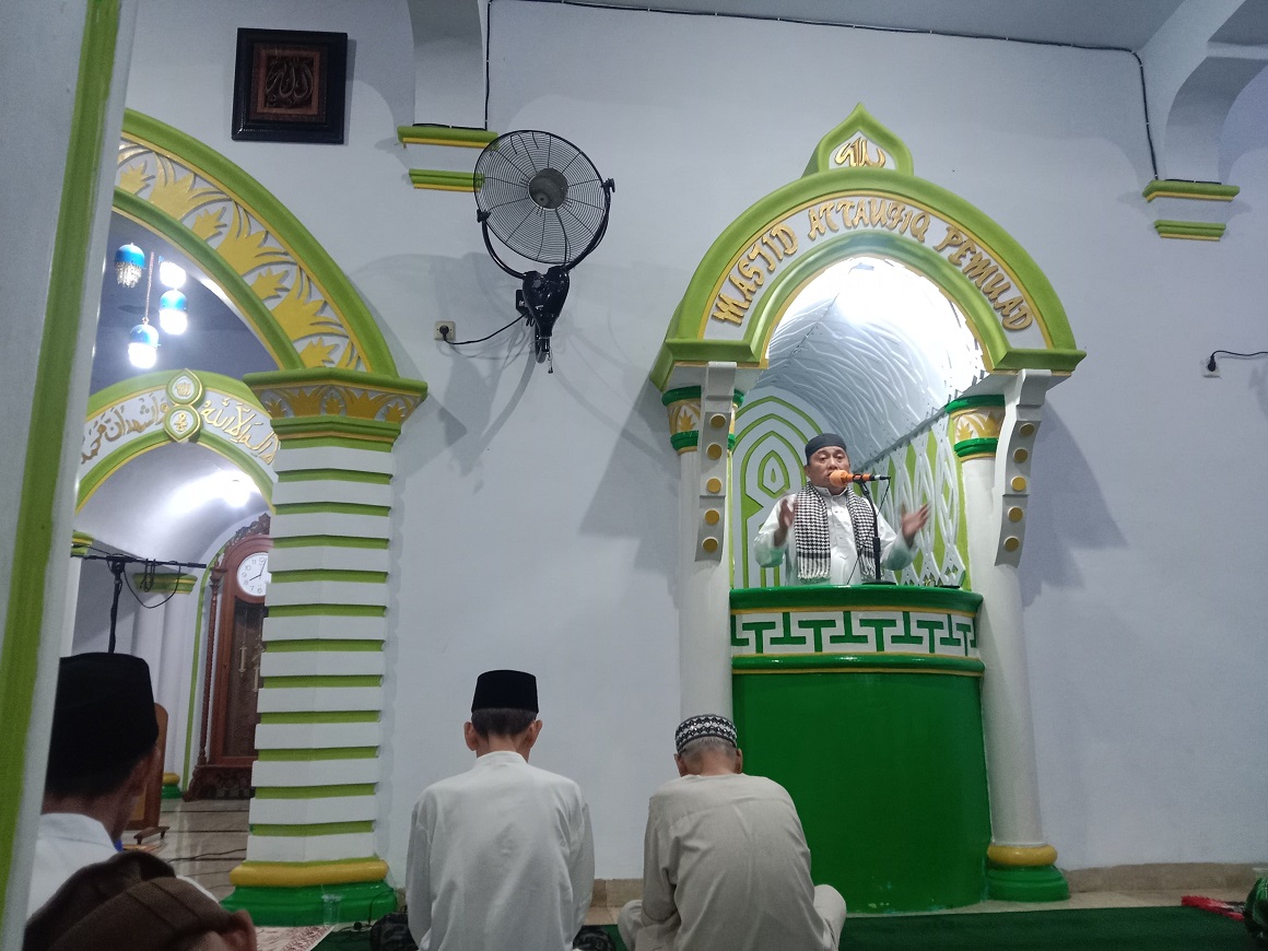 Ketua DPRD Parepare Bawakan Ceramah Ramadan di Masjid Attaufiq Lakessi