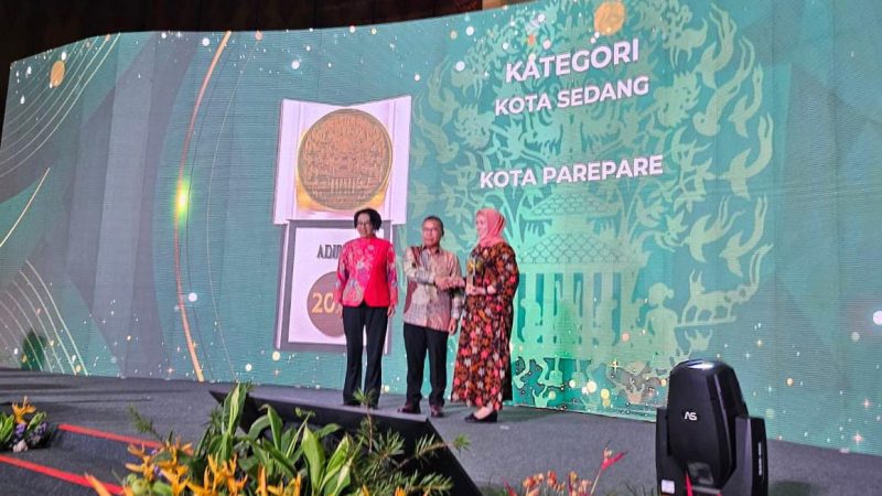 Parepare Raih Piala Anugerah Adipura ke-15, Bukti Sukses Kelola Sampah dan Ruang Terbuka Hijau