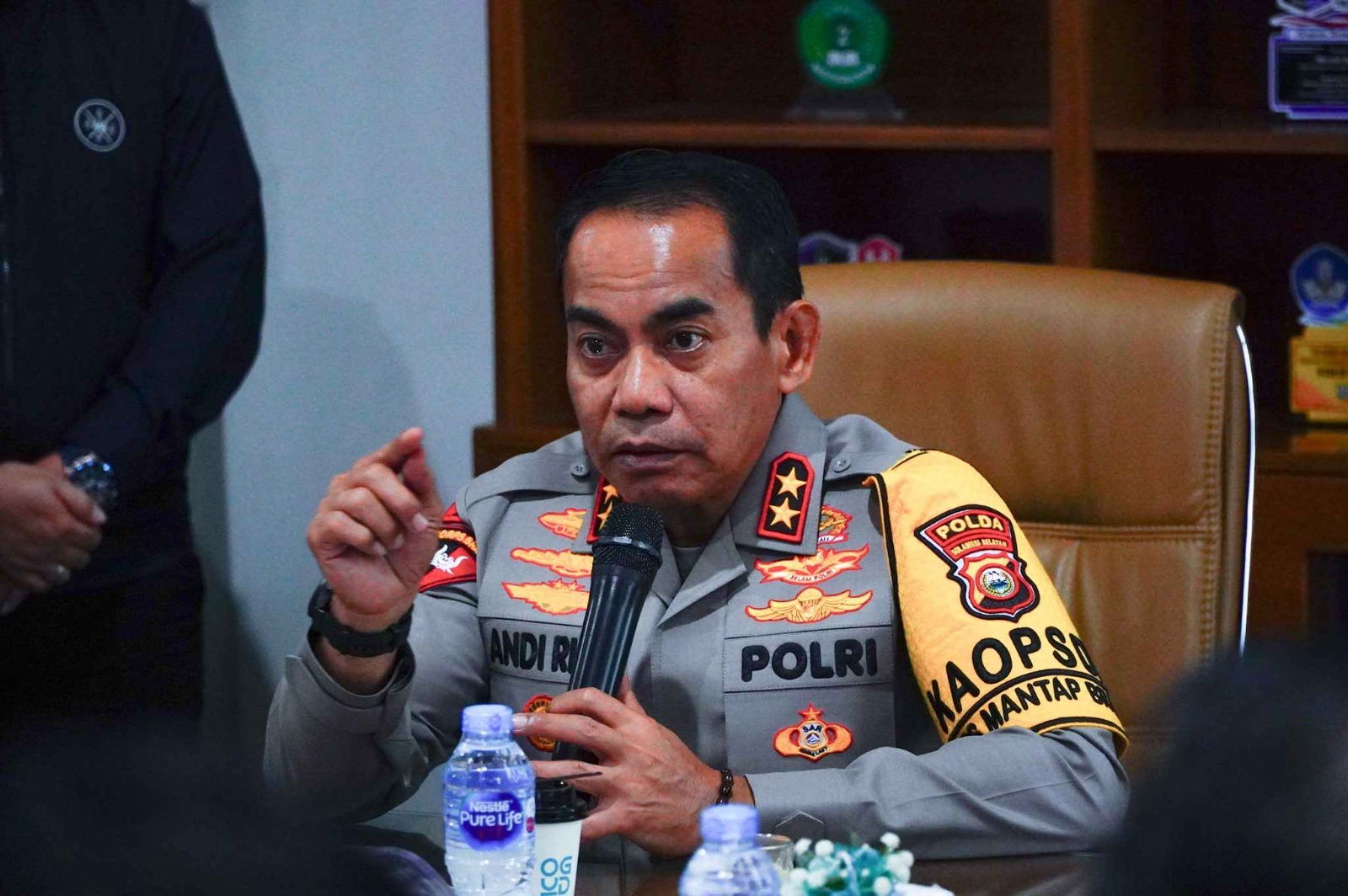 Kapolda Sulsel Ucapkan Selamat HUT SMSI ke 7