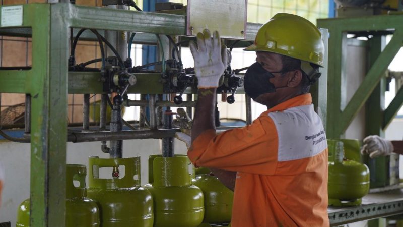 Penuhi Kebutuhan Masyarakat di Bulan Ramadan, Pertamina Sulawesi Tambah Pasokan LPG 3 kg