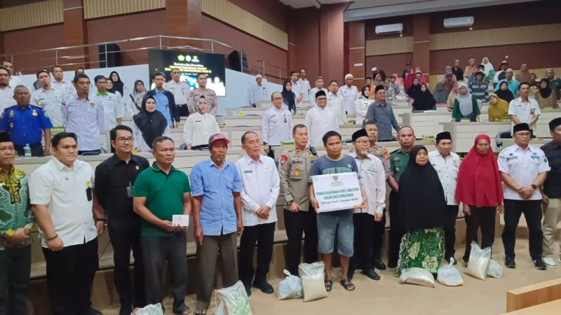 Tebar Kebahagiaan Jelang Ramadan, Pemkot Parepare dan Baznas Salurkan Ratusan Paket Sembako ke Mustahik