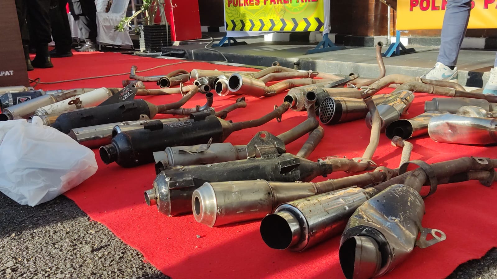 150 Knalpot Brong Hasil Sitaan Polres Parepare Selama Ramadan Dimusnahkan