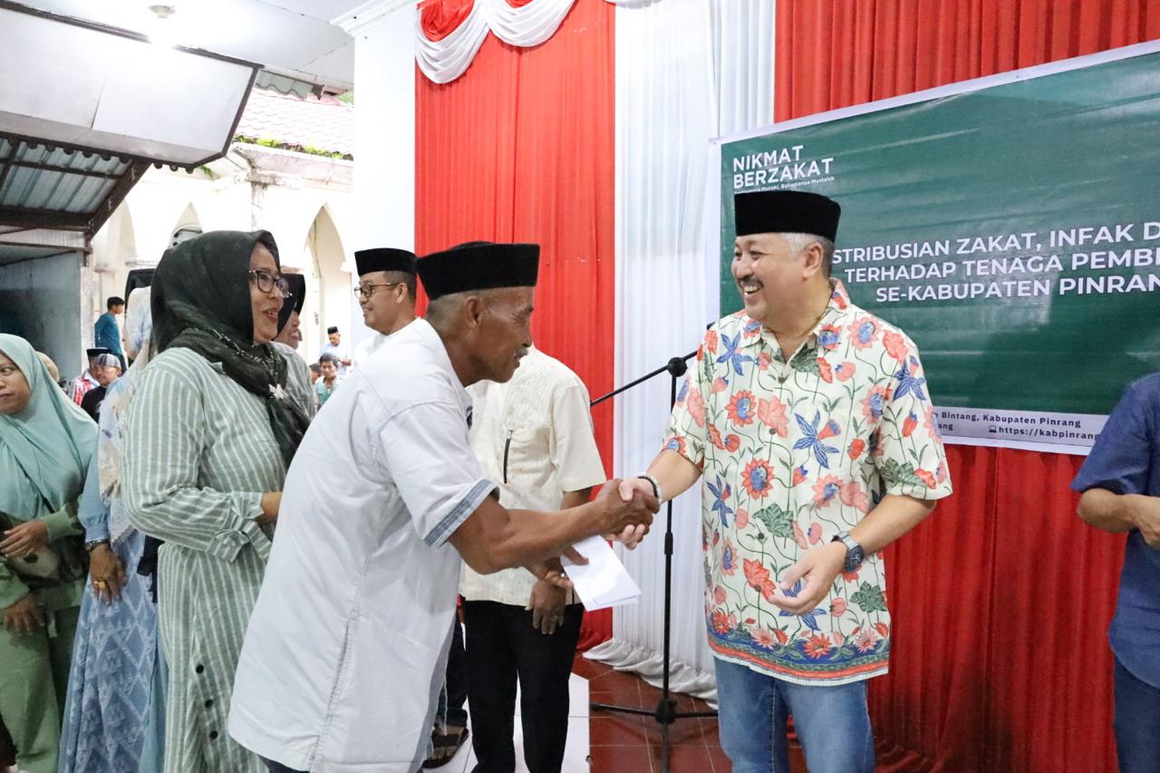 Bupati Pinrang Buka Puasa bersama Ratusan Tenaga Pembersih