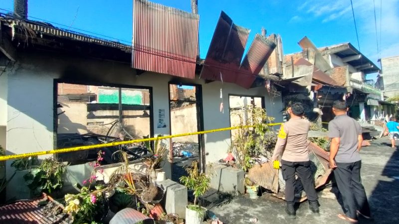 Tiga Unit Rumah Hangus Terbakar di Pinrang