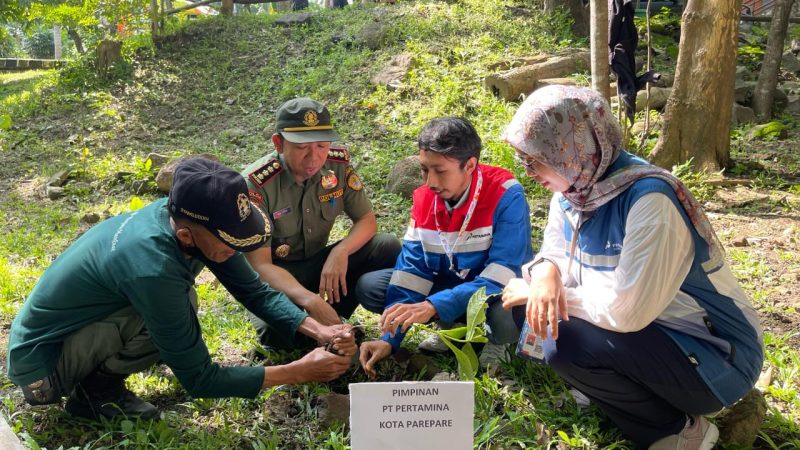 Peringati Hari Bumi Sedunia, Pertamina Parepare Tanam 2.500 Pohon di Kebun Raya Jompie