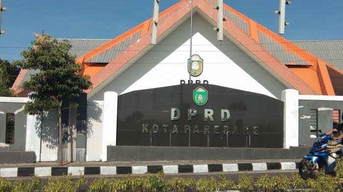 DPRD Parepare Soroti Kebijakan Ketum Masjid Terapung Buntut Acuhkan Imbauan Pemkot