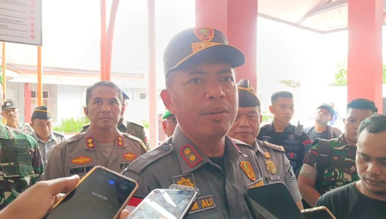 Pj Wali Kota Akbar Ali Ajak Masyarakat Parepare Jaga Kebersihan Lingkungan Guna Hindari DBD