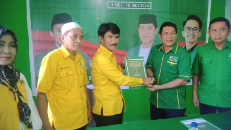 Usman Marham Ambil Formulir Balon Bupati Pinrang di PPP