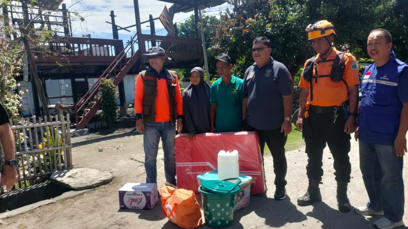 BPBD Pinrang dan Dinsos Bantu Korban Kebakaran di Pallameang dan Samaulue