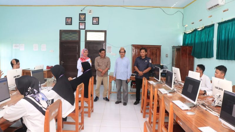 Ikuti Tes CAT, 41 Peserta Bersaing Isi 7 Posisi Panwascam di 5 Kecamatan Kabupaten Pinrang