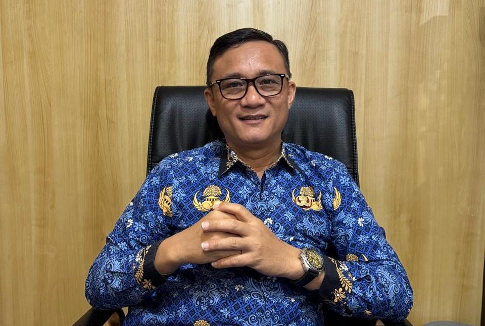 Momen Idulfitri, Pj Wali Kota Akbar Ali Beri Parsel ke Mantan Wali Kota dan Wakil Wali Kota Parepare