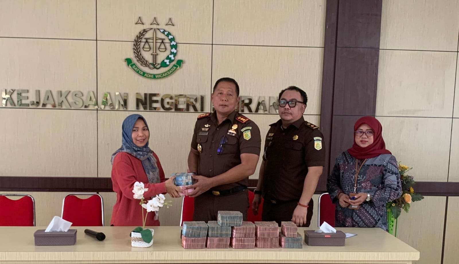 Kajari Pinrang Terima Pembayaran Pidana Denda Rp1 Miliar dari Terpidana Kasus Narkoba