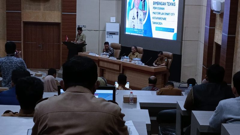 Parepare Menuju Smart City, Pj Wali Kota Akbar Ali Ingatkan Pimpinan OPD Berperan Aktif