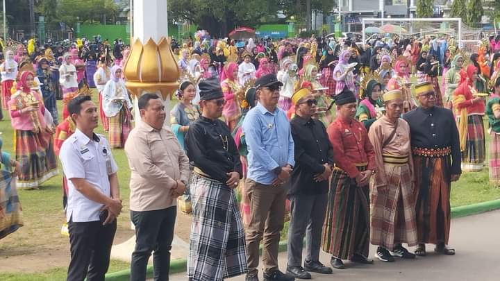 Pj Wali Kota Akbar Ali Bangga Pelajar Parepare Ikut Sukseskan Sulsel Menari Cetak Rekor Muri