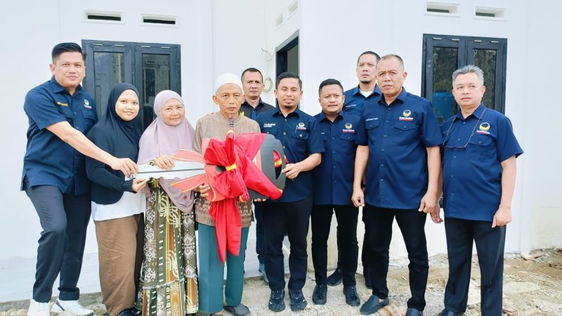 Serahkan Rumah Pemenang Undian Jalan Sehat TSM Day, Tasming Didoakan Terpilih Jadi Wali Kota Parepare