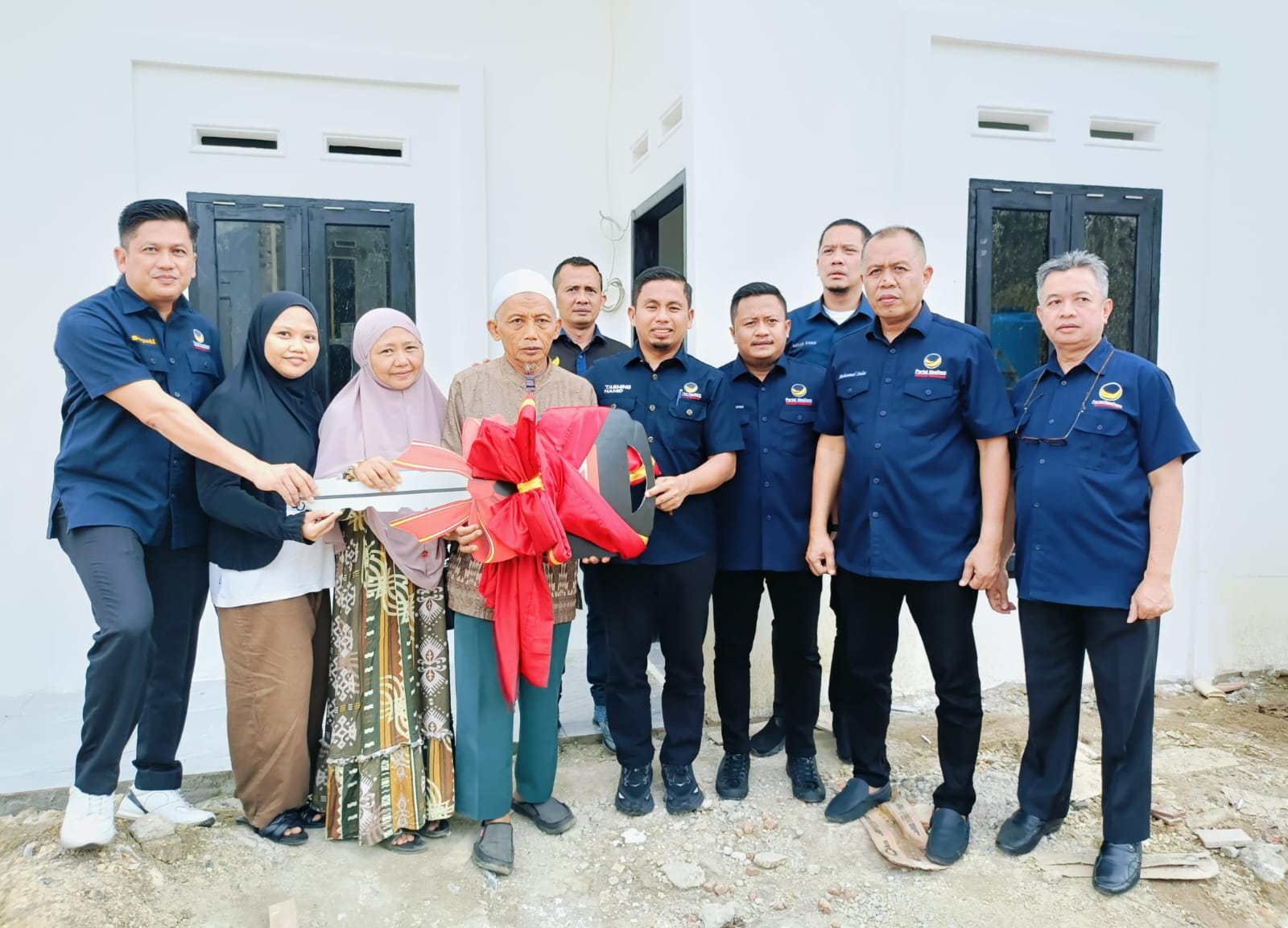 Serahkan Rumah Pemenang Undian Jalan Sehat TSM Day, Tasming Didoakan Terpilih Jadi Wali Kota Parepare