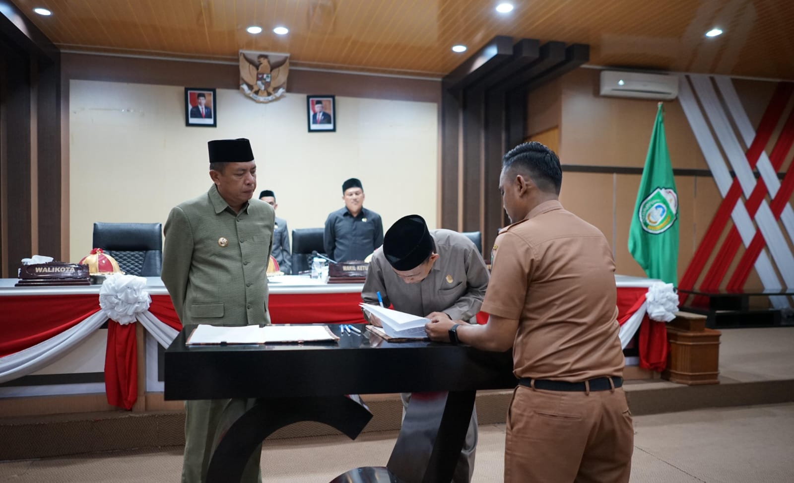 Pemkot bersama DPRD Parepare Setujui Perda Lpj APBD 2023