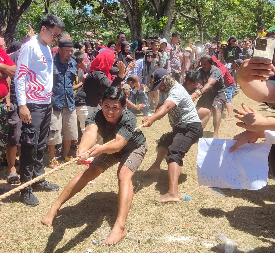 Pemkot Parepare Gelar Lomba Tarik Tambang, Kelurahan Labukkang dan Bumi Harapan Juara